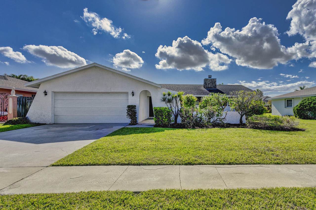 924 Flamango Court - Photo 1