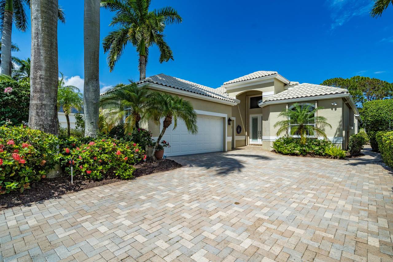 16124 Villa Vizcaya Place - Photo 1