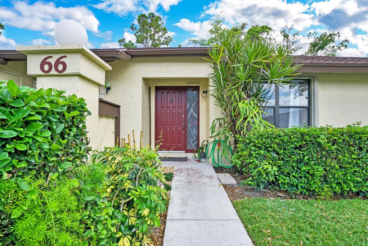 66 Macadamia Court - Photo 1