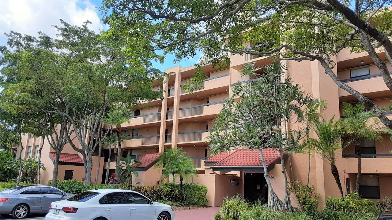 450 Egret Circle - Photo 1