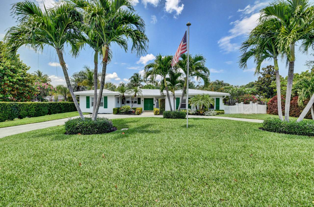 319 15th Street - Photo 1