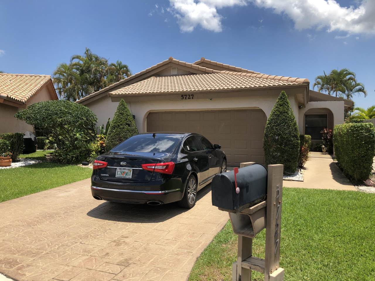 5727 Lakeview Mews Circle - Photo 1