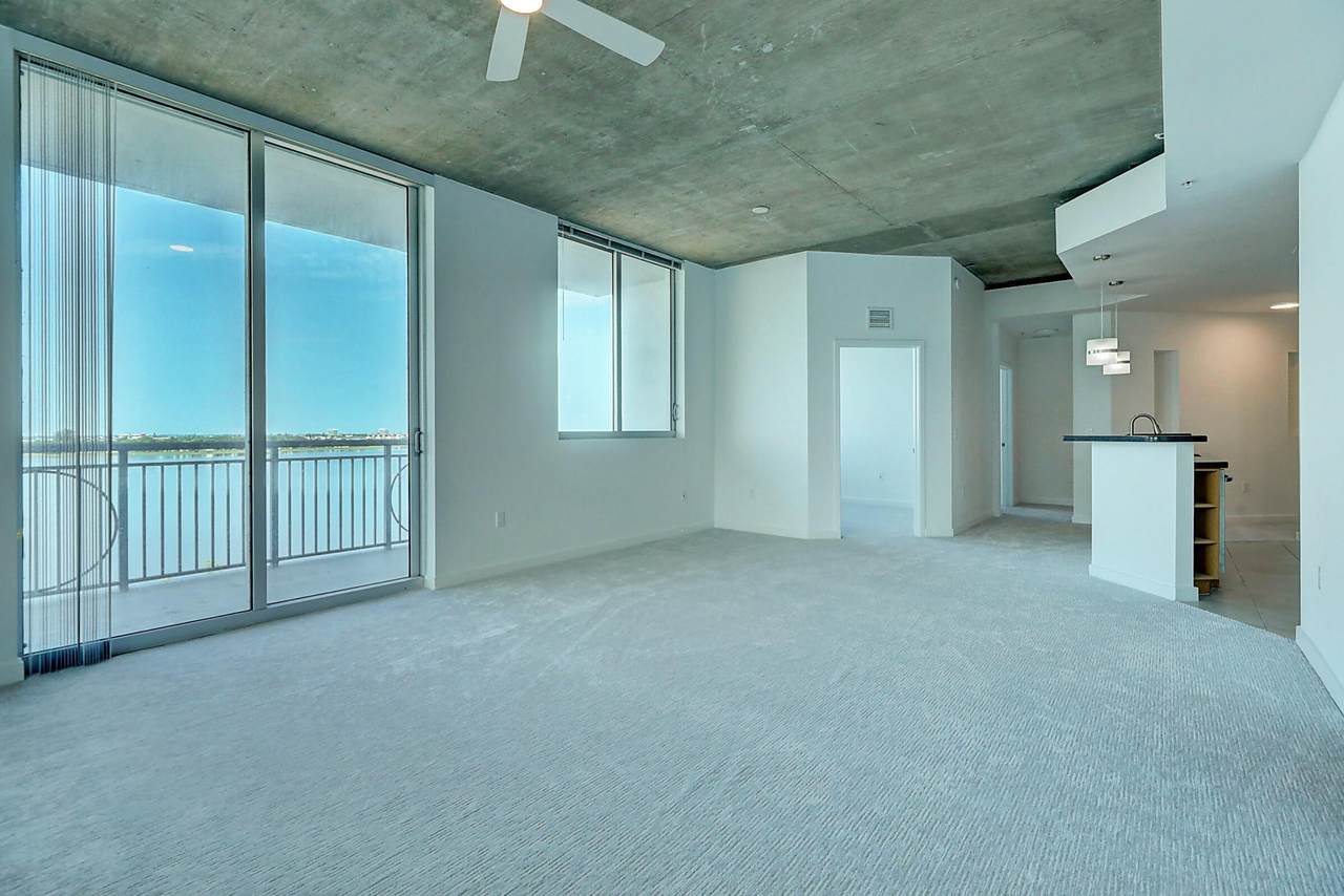 300 Australian Avenue - Photo 1