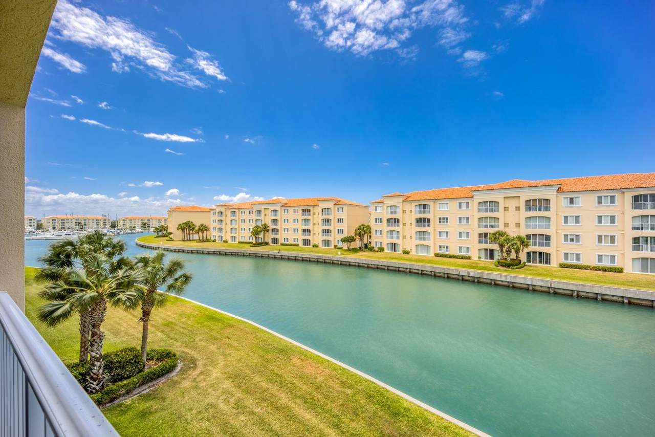 19 Harbour Isle Drive - Photo 1