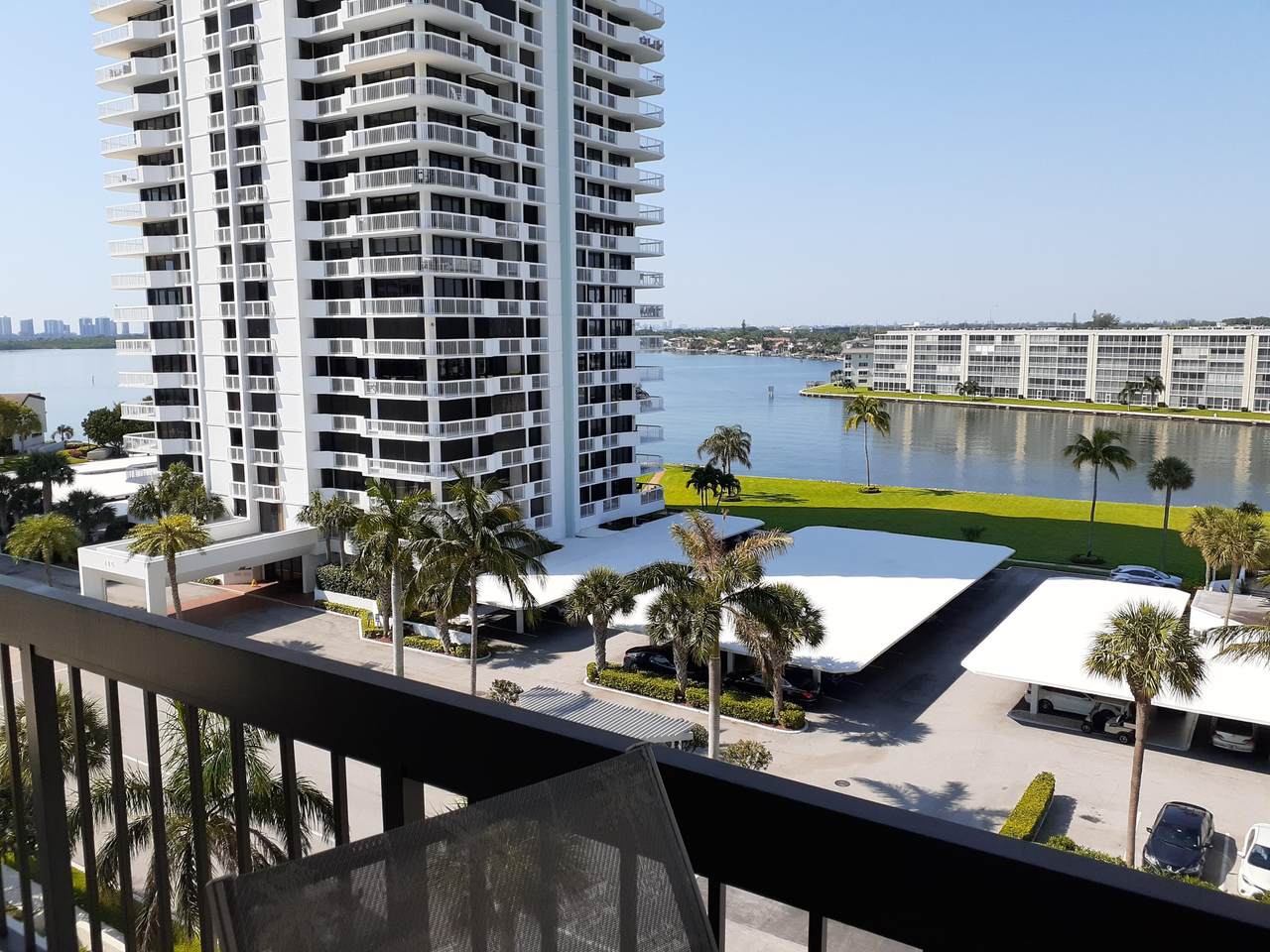 108 Lakeshore Drive - Photo 1