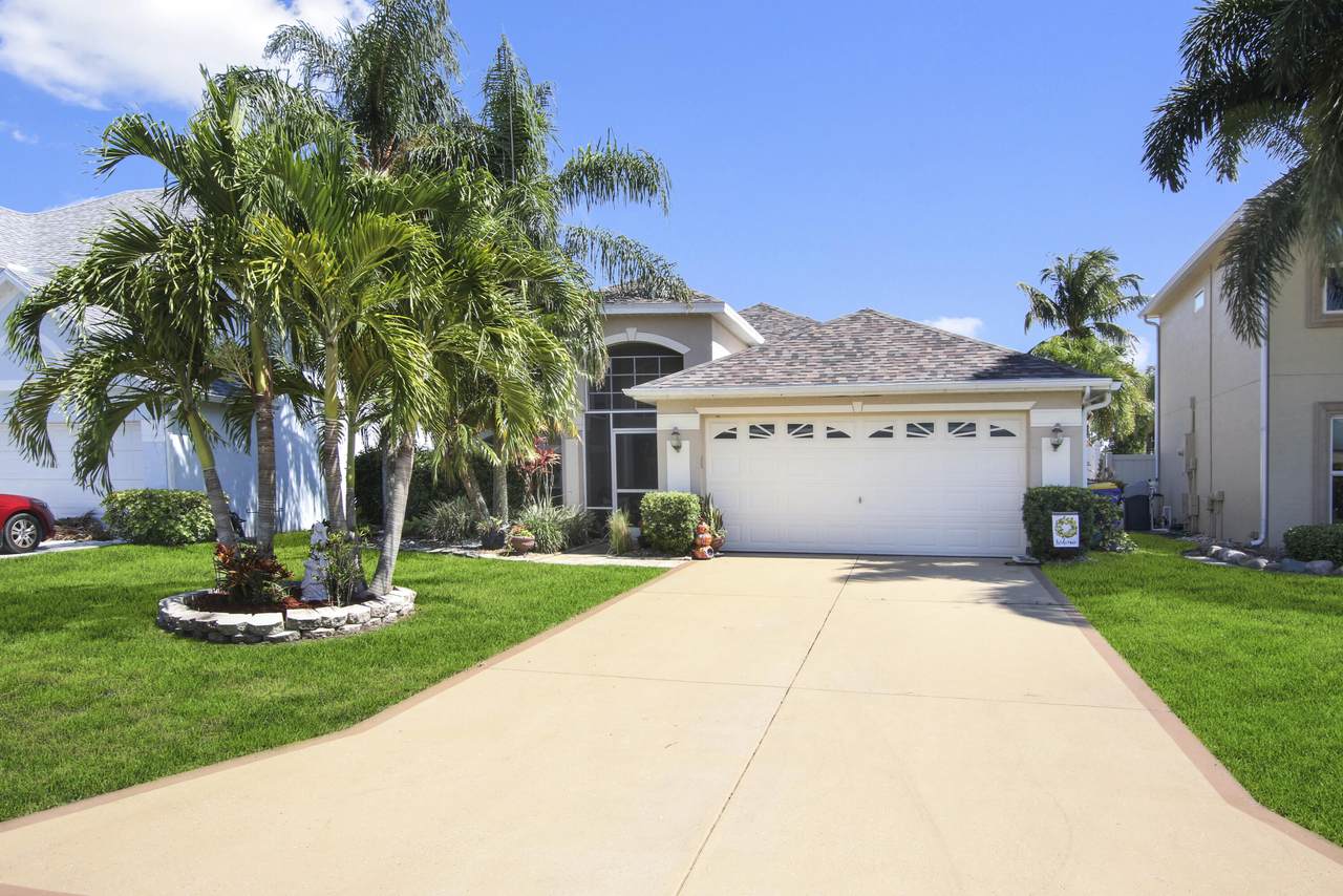 716 Waterlily Place - Photo 1