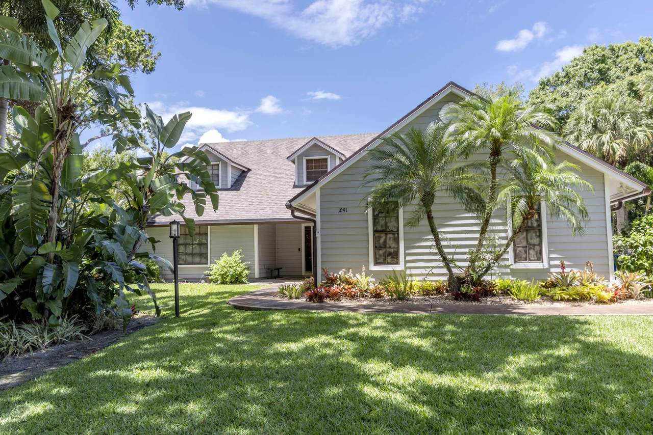 1091 Buttonwood Circle - Photo 1