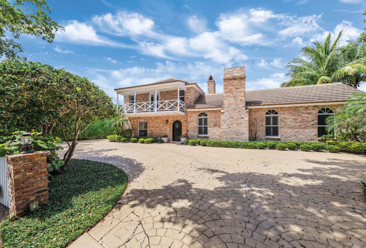 107 Bowsprit Drive - Photo 1