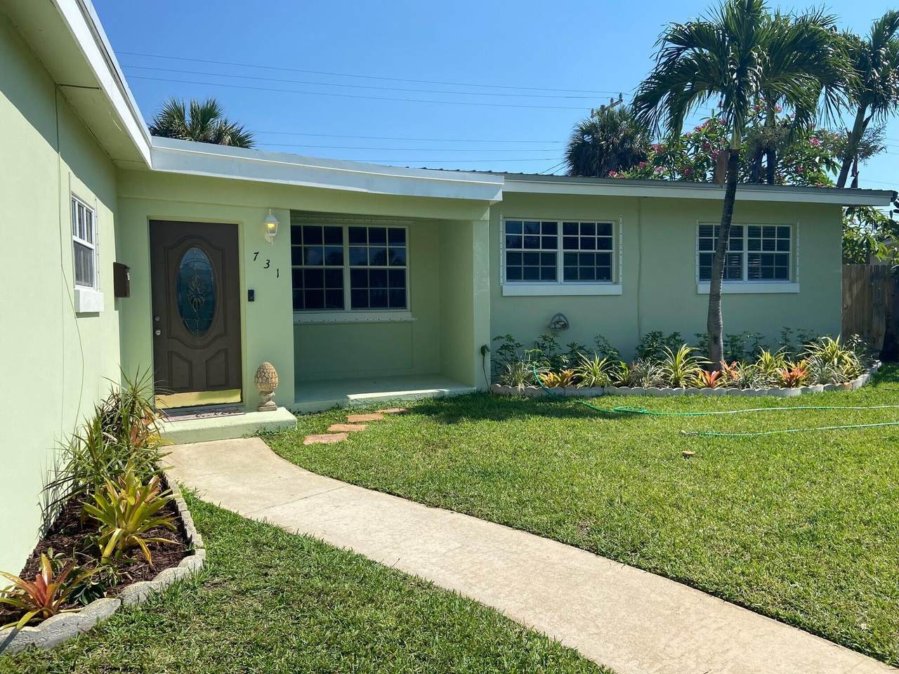 731 Eagle Way - Photo 1