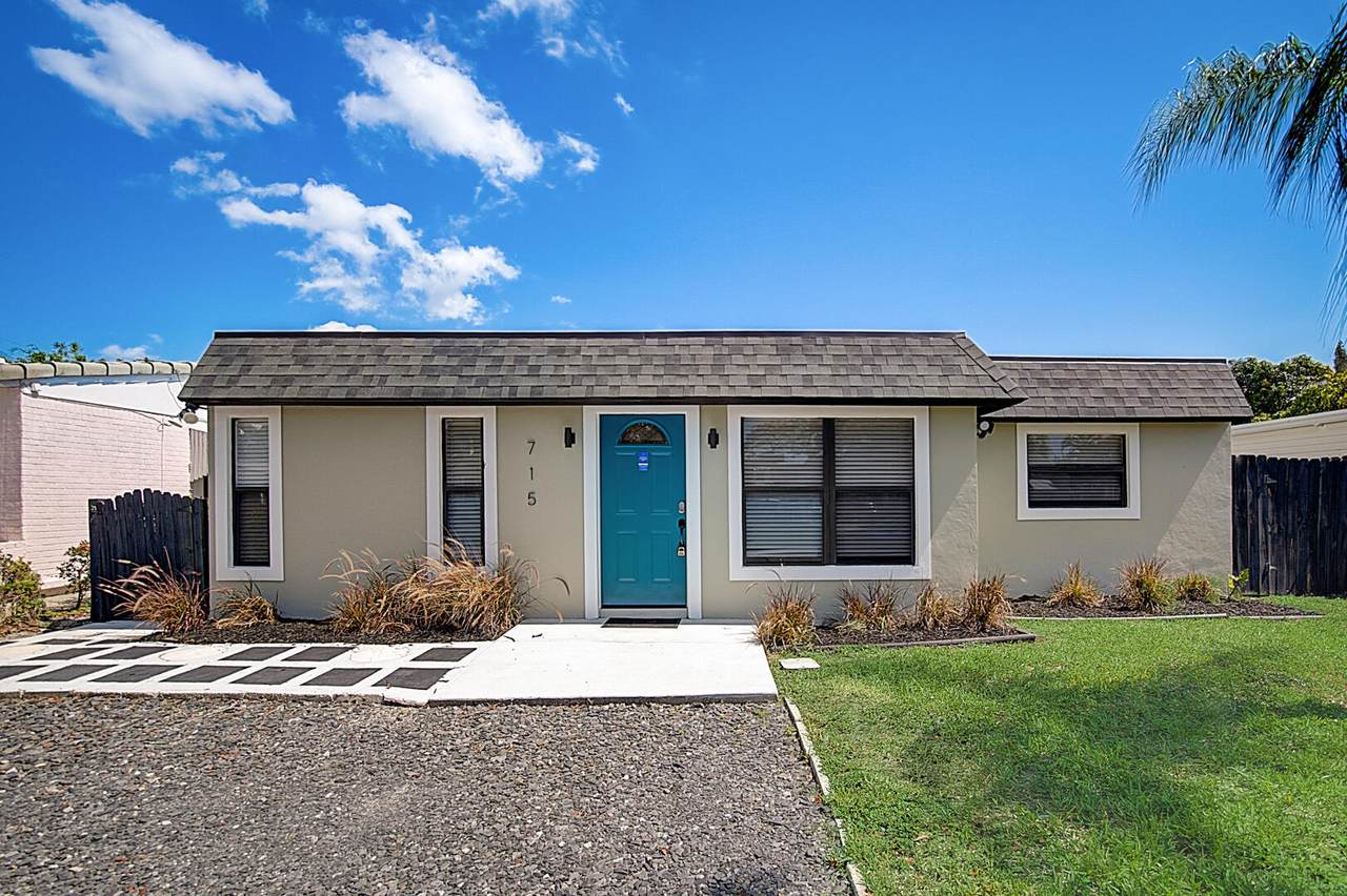 715 Palm Street - Photo 1