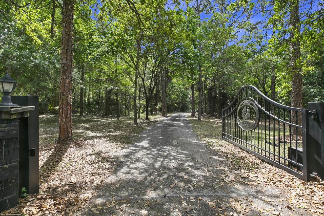 1877 E Road - Photo 1
