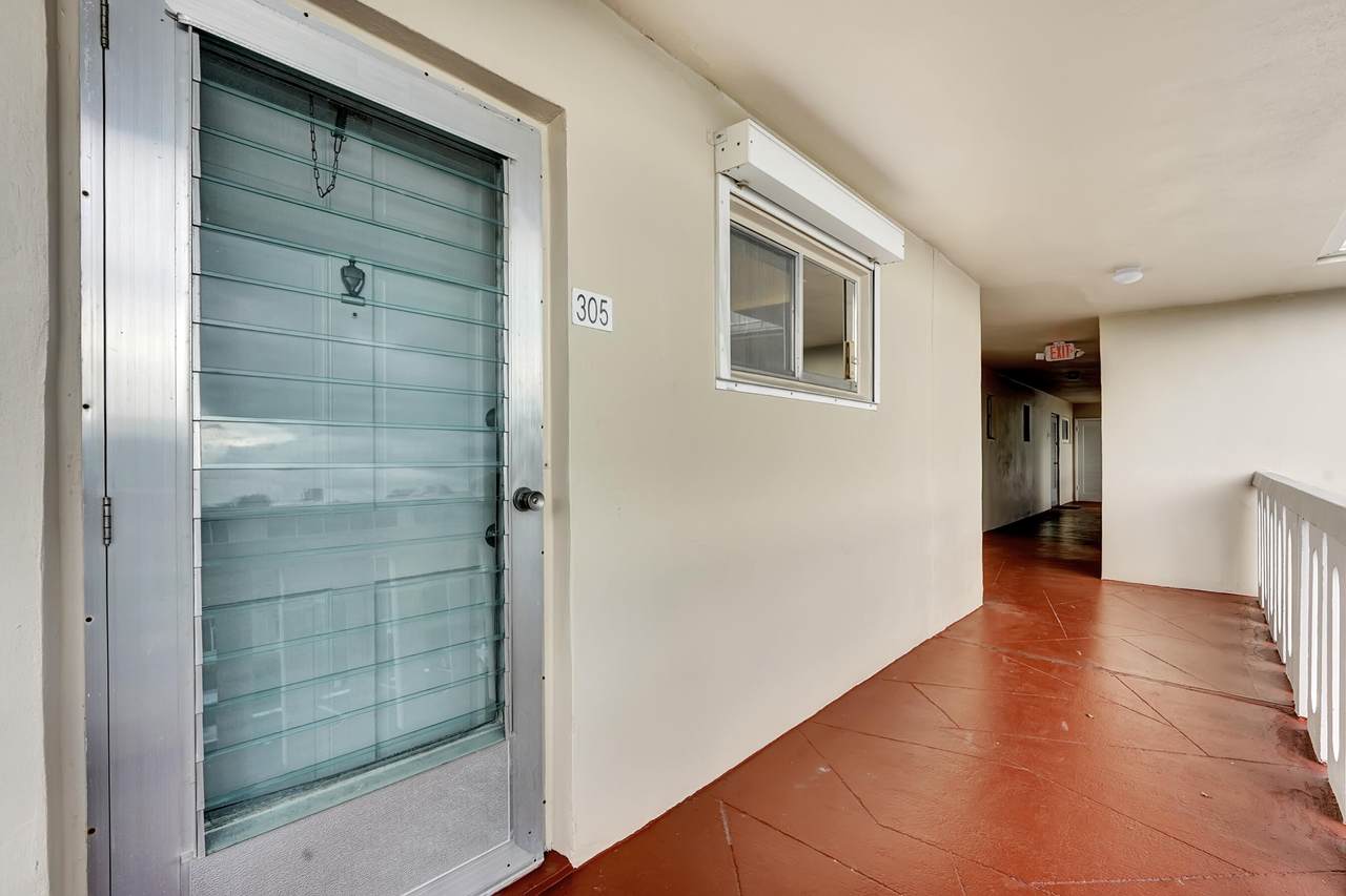 2566 Garden 305 Drive - Photo 1