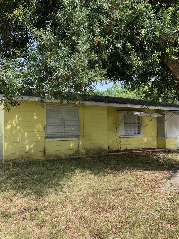 1920 51 St. Court - Photo 1
