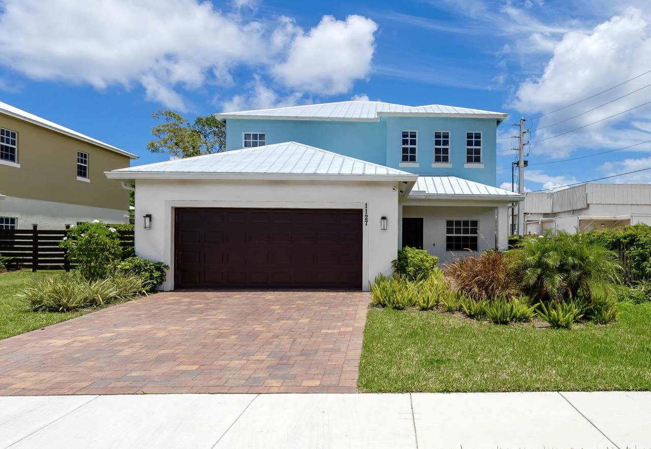 1127 Miami Boulevard - Photo 1