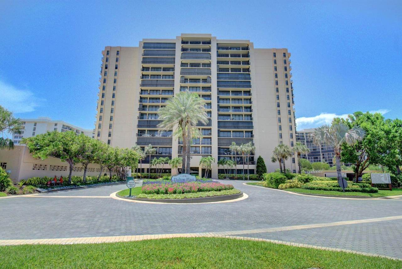 4748 Ocean Boulevard - Photo 1