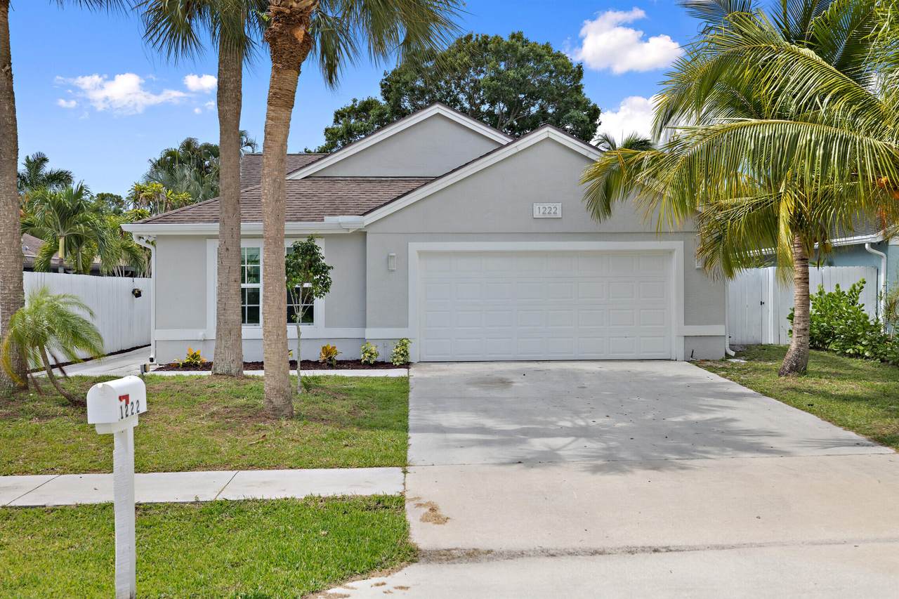 1222 Chippewa Street - Photo 1