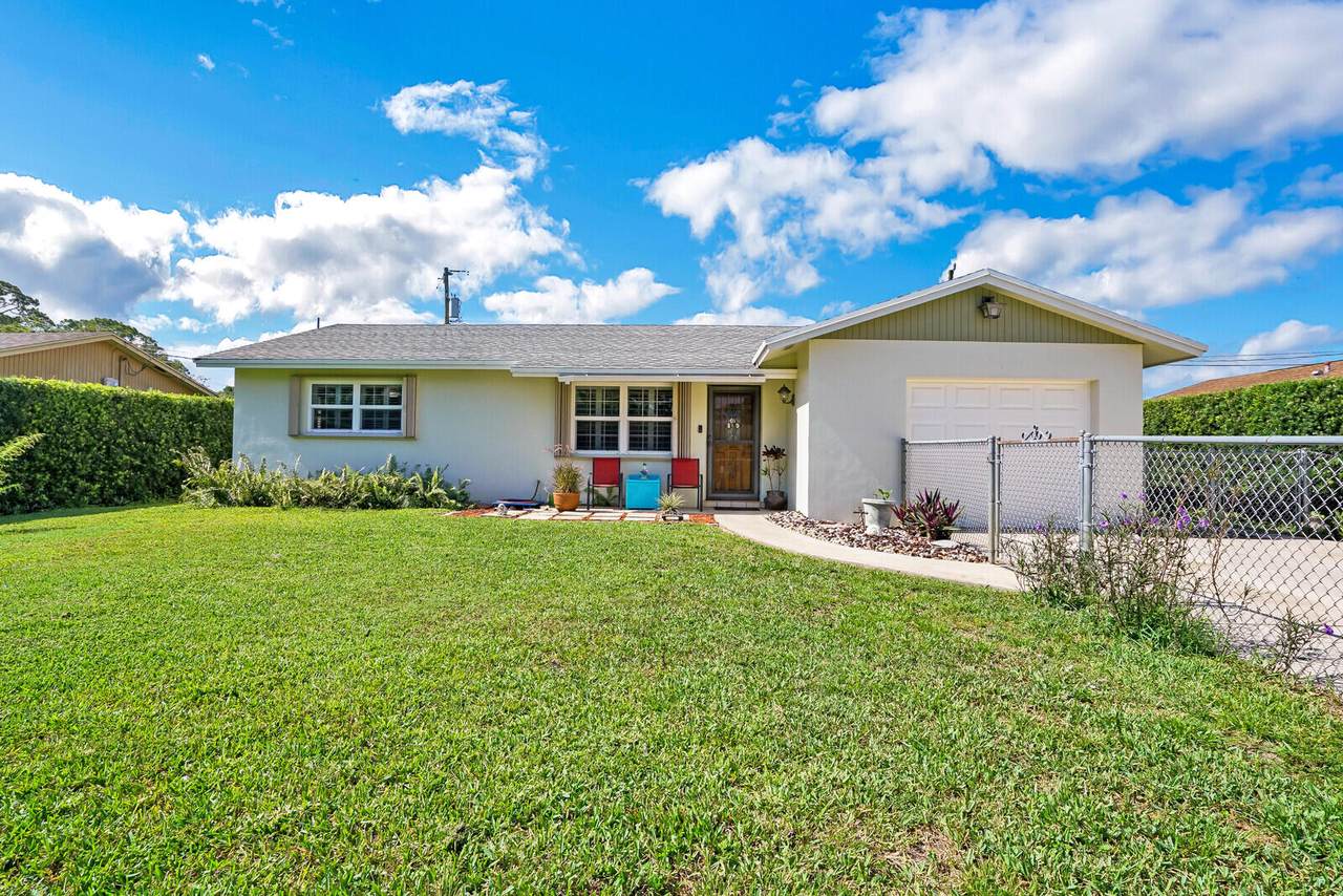 3526 Kitely Avenue - Photo 1