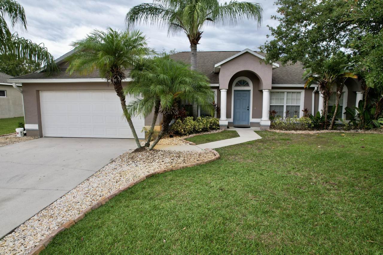 2813 Serenity Circle - Photo 1