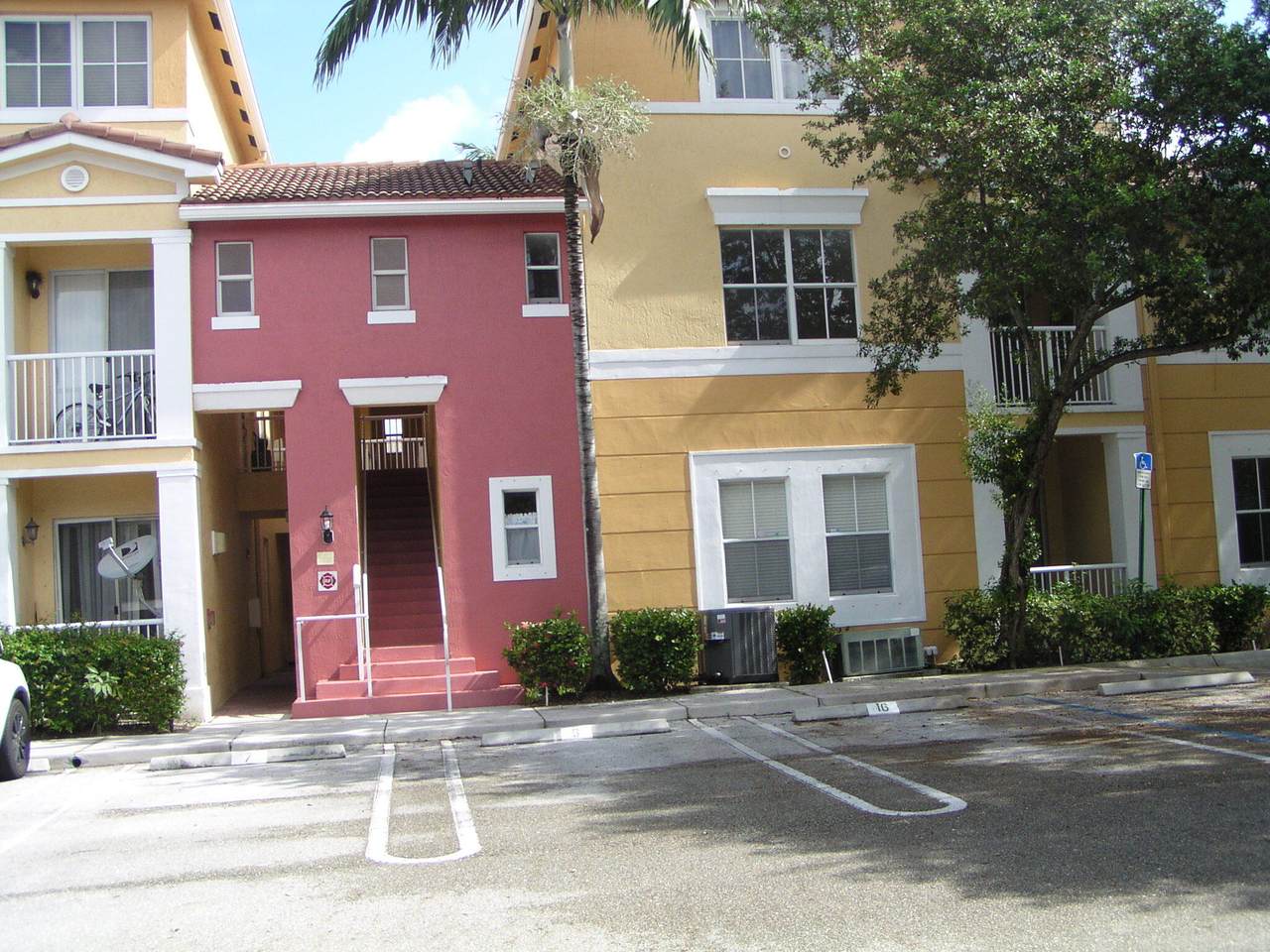 1016 Shoma Drive - Photo 1