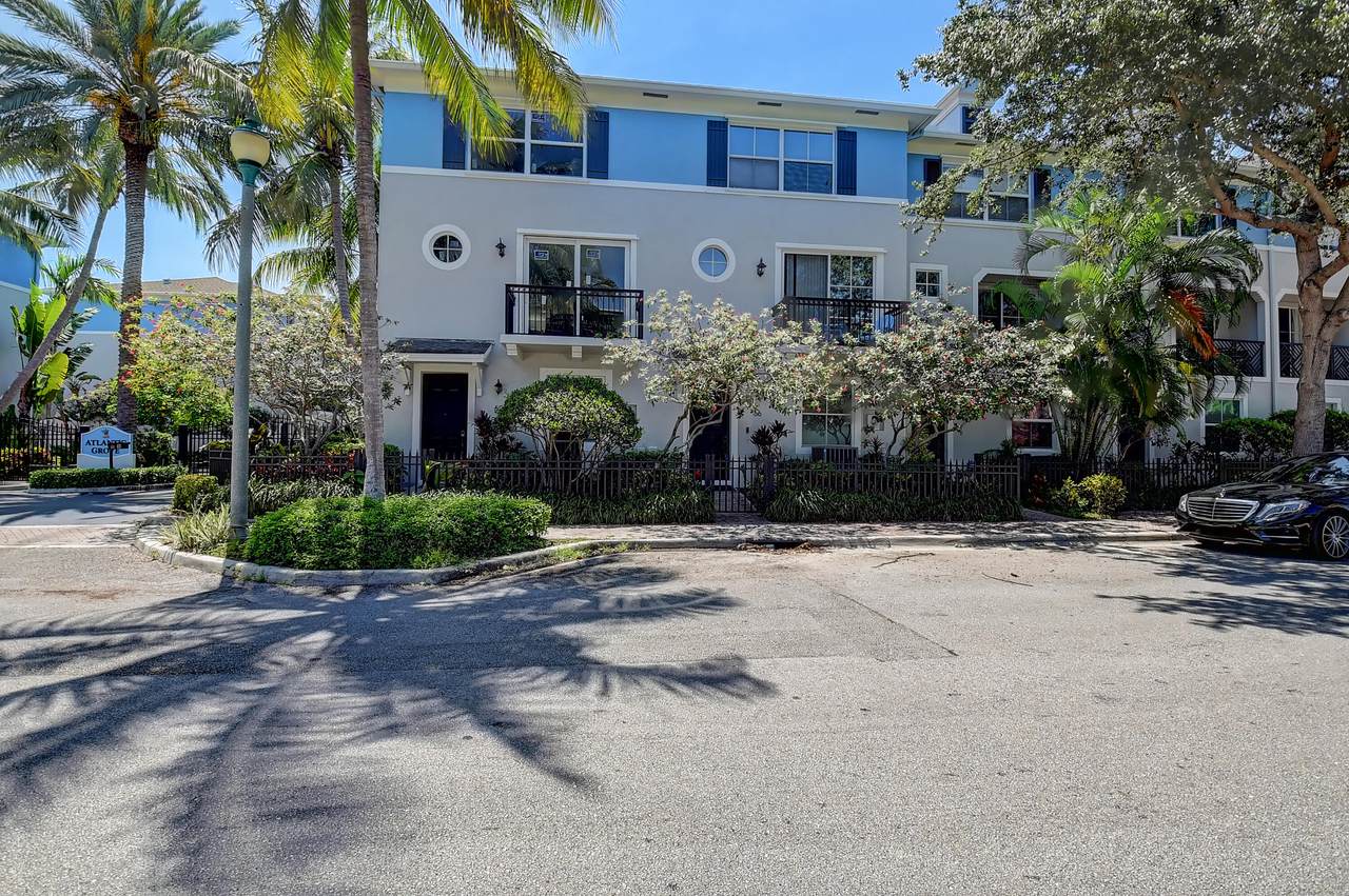 66 3rd Avenue - Photo 1