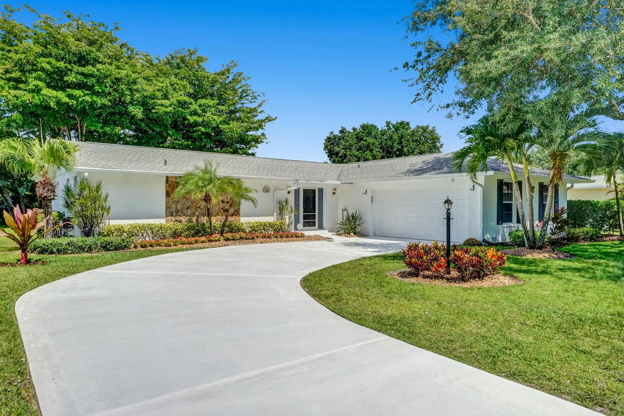 18220 Wooden Bridge Lane - Photo 1