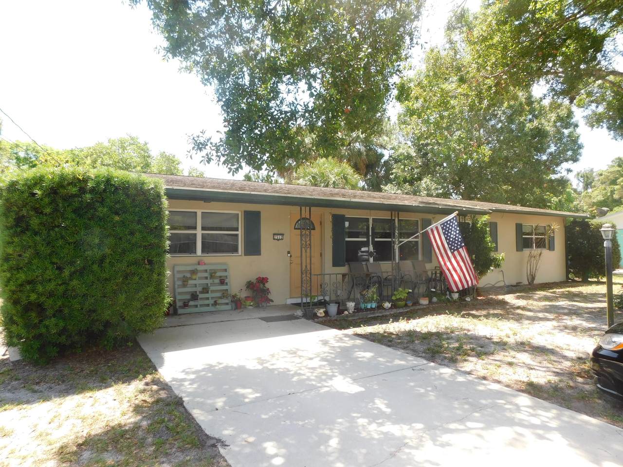 2512 13th S Street - Photo 1