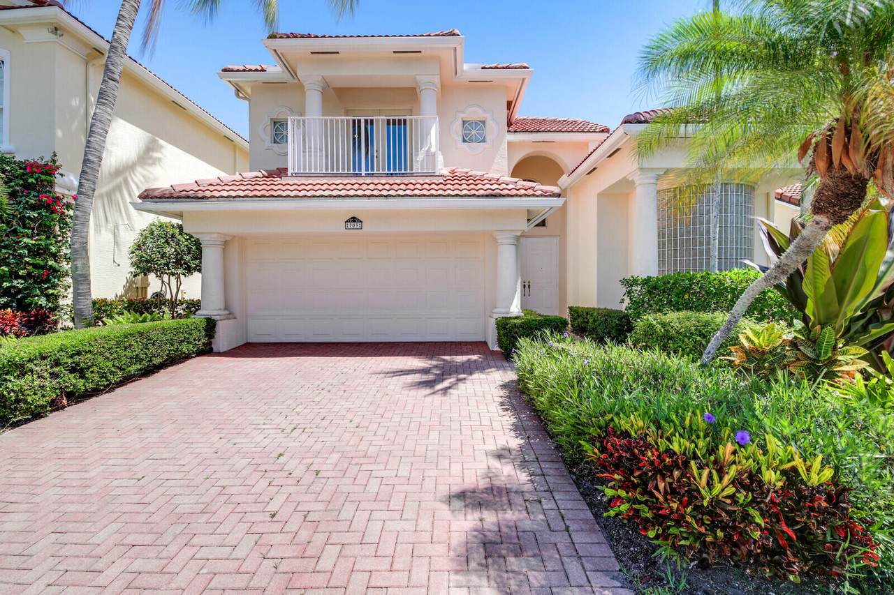 703 Voyager Lane - Photo 1
