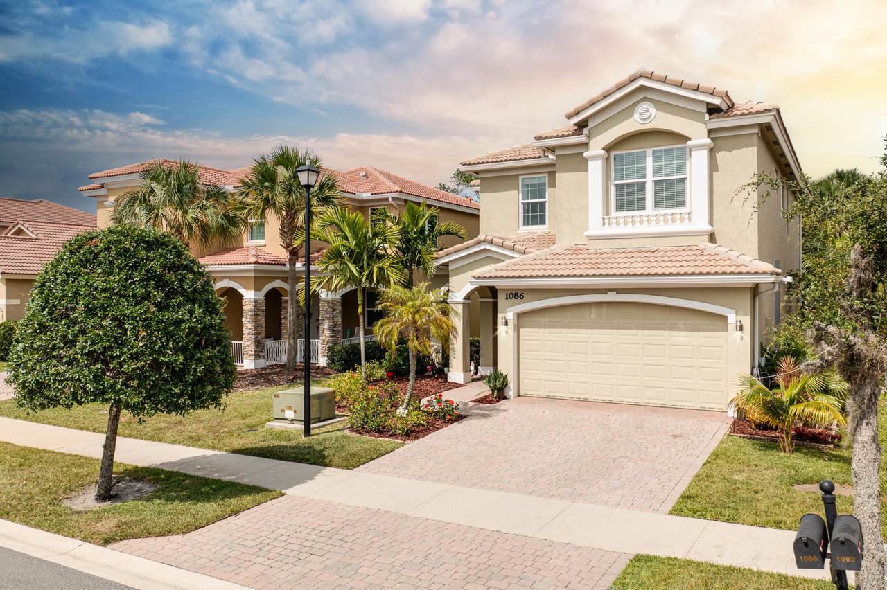 1086 Leonardo Circle - Photo 1