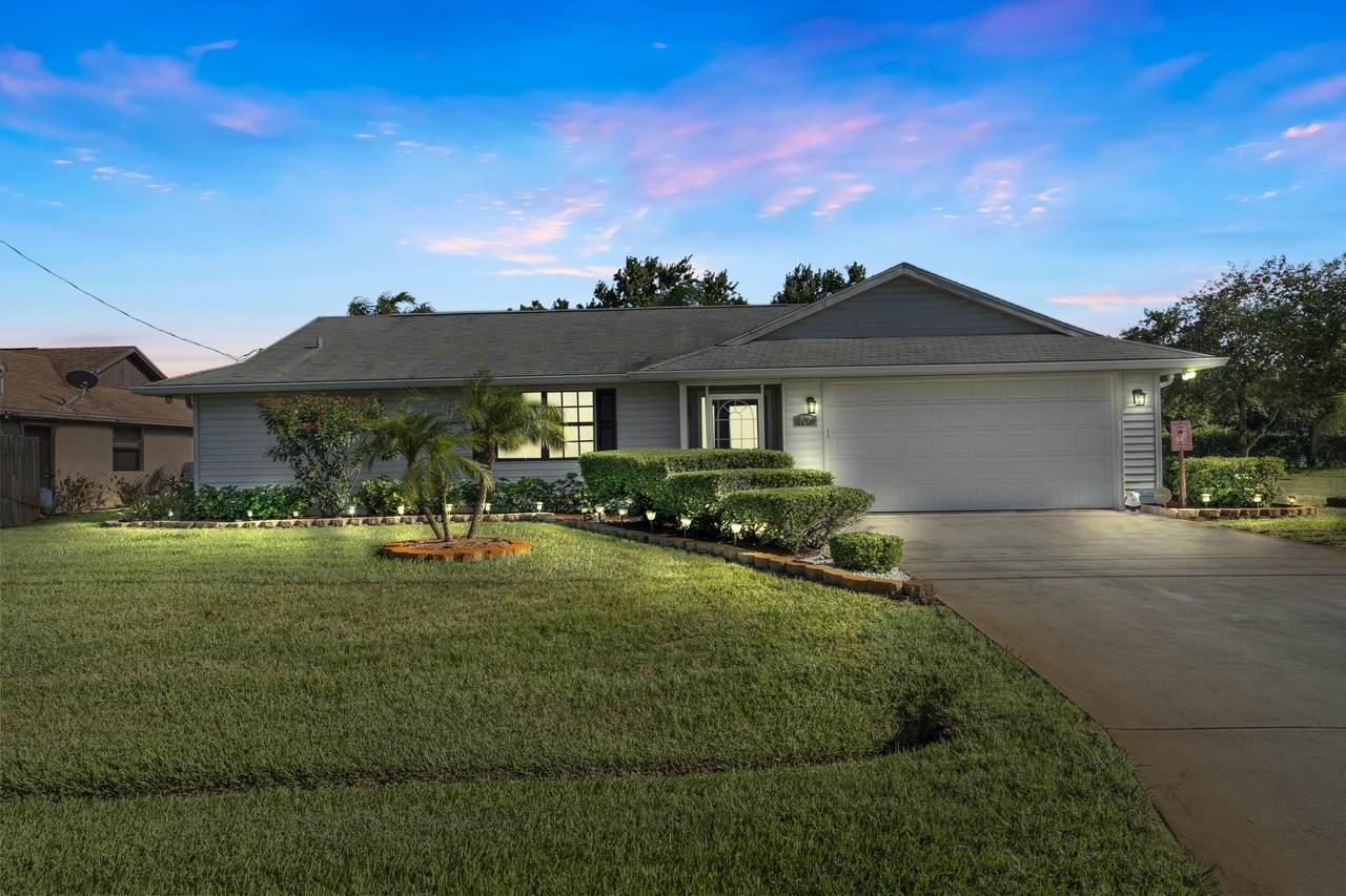 144 Oakridge Drive - Photo 1