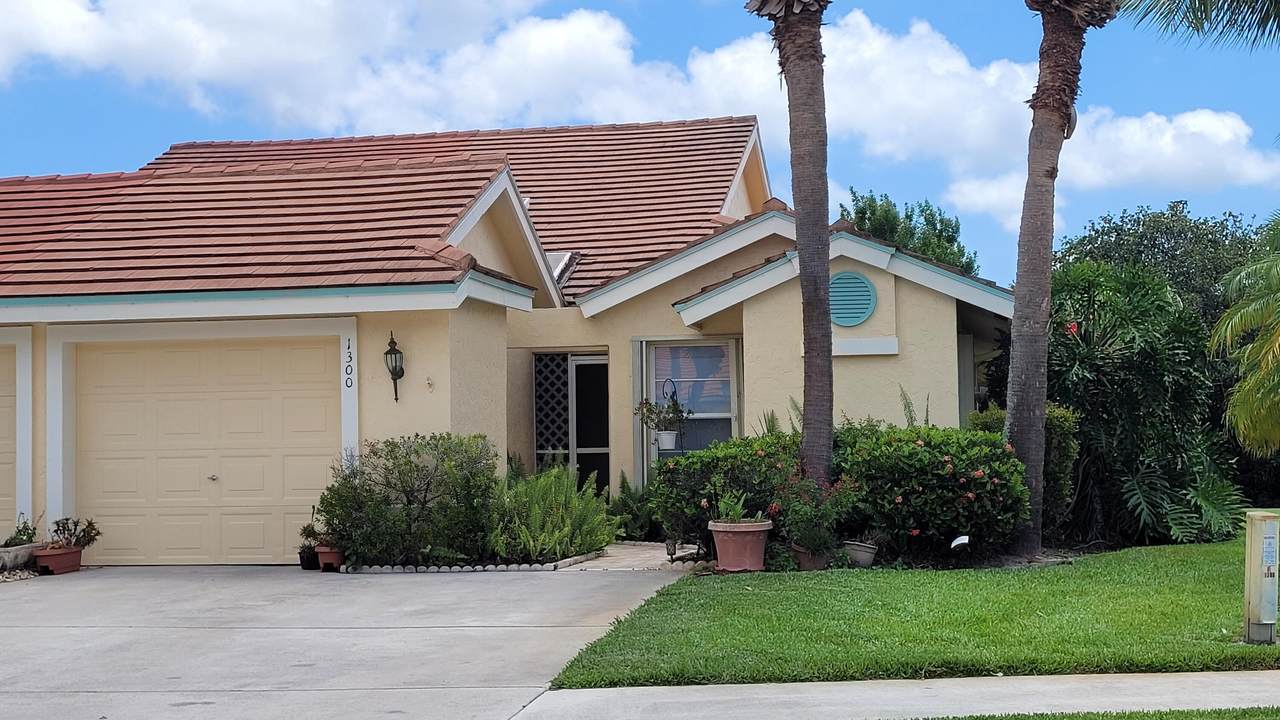 1300 Greens Pointe Way - Photo 1