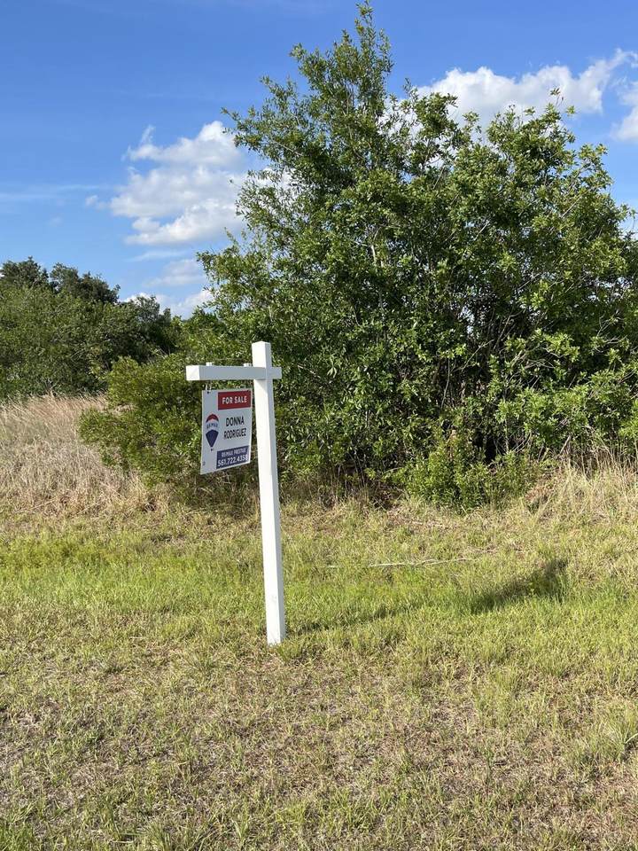 2504 60th Court - Photo 1