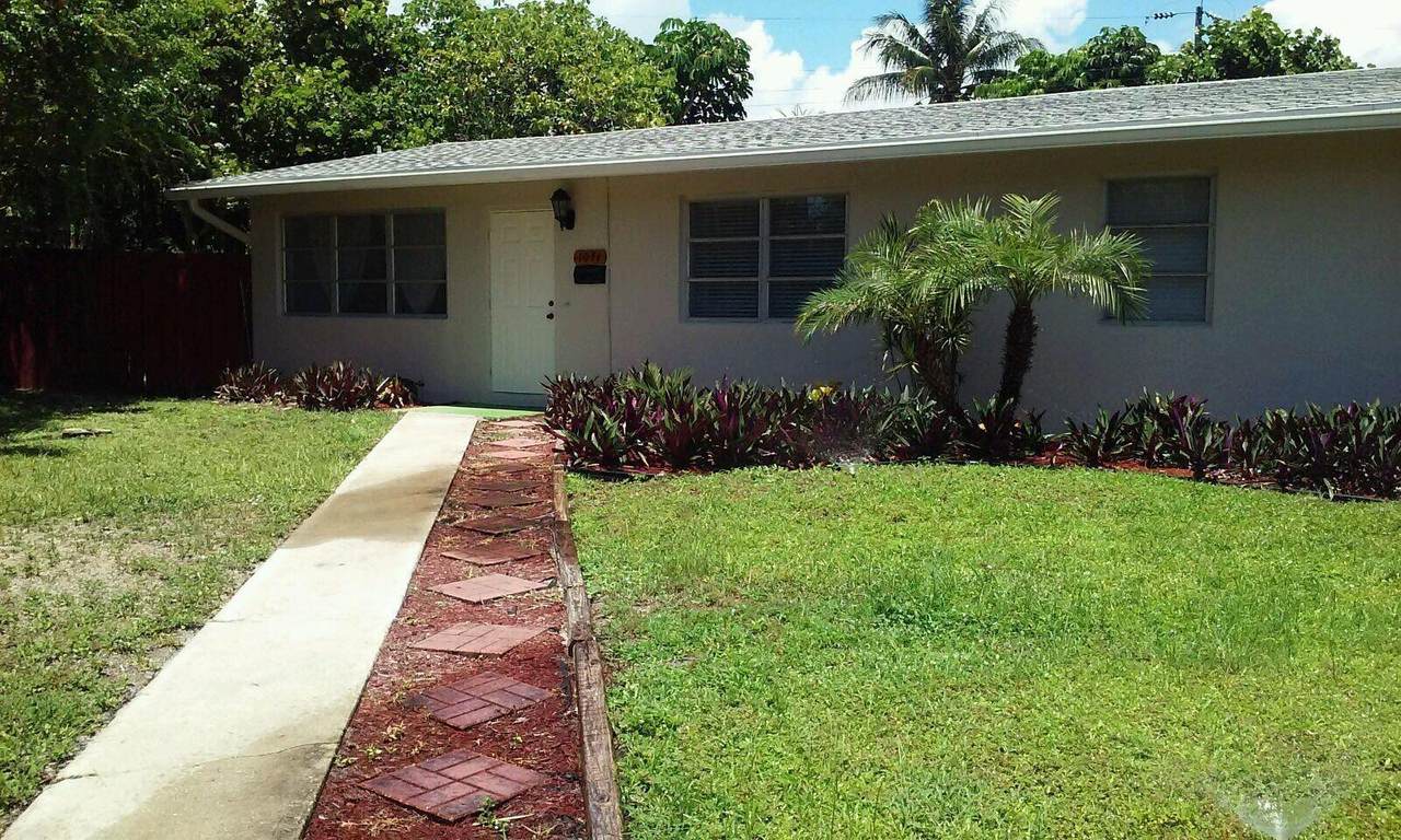 1071 4th Avenue - Photo 1