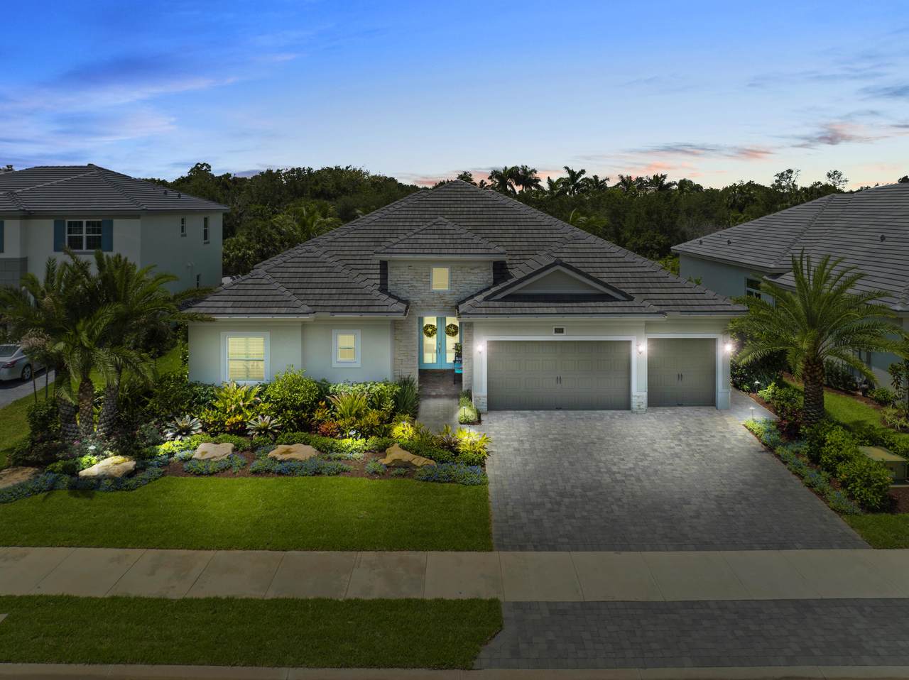 2605 Evinrude Circle - Photo 1