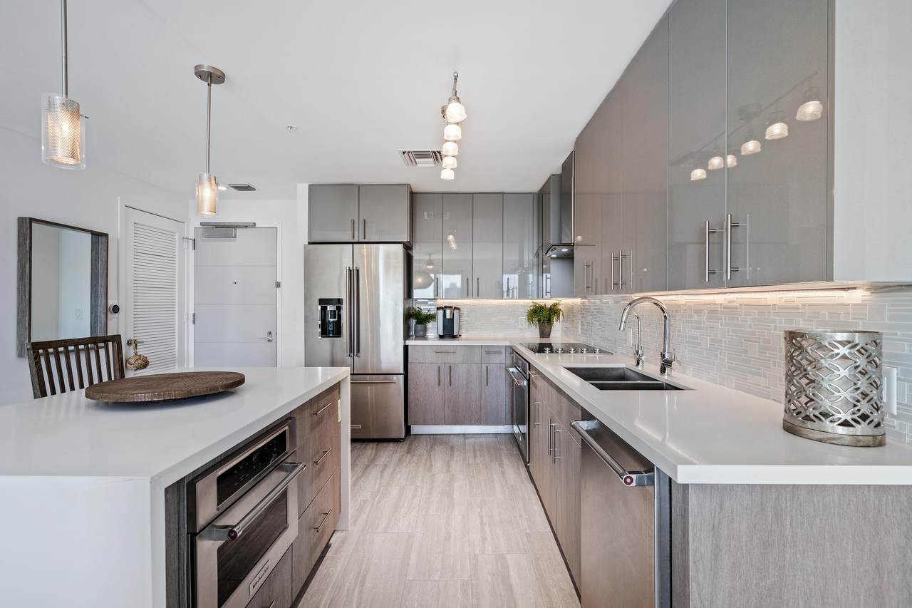 236 Fifth Avenue - Photo 1