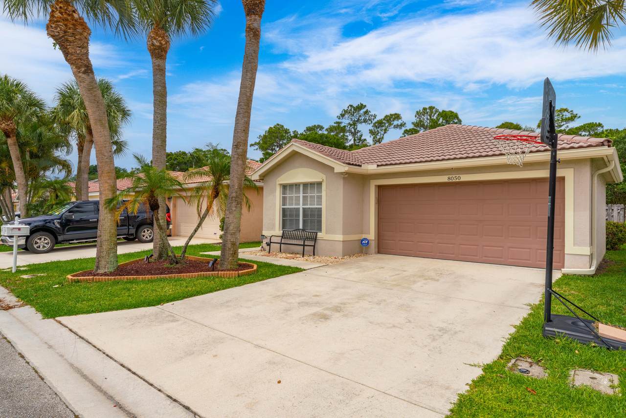 8050 Stirrup Cay Court Court - Photo 1