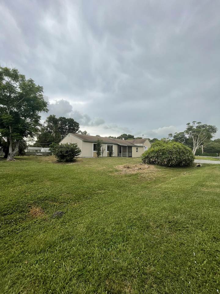4904 Myrtle Drive - Photo 1
