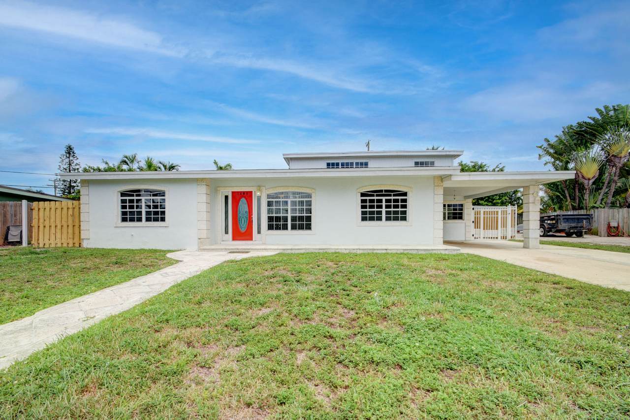1405 Tahoe Court - Photo 1
