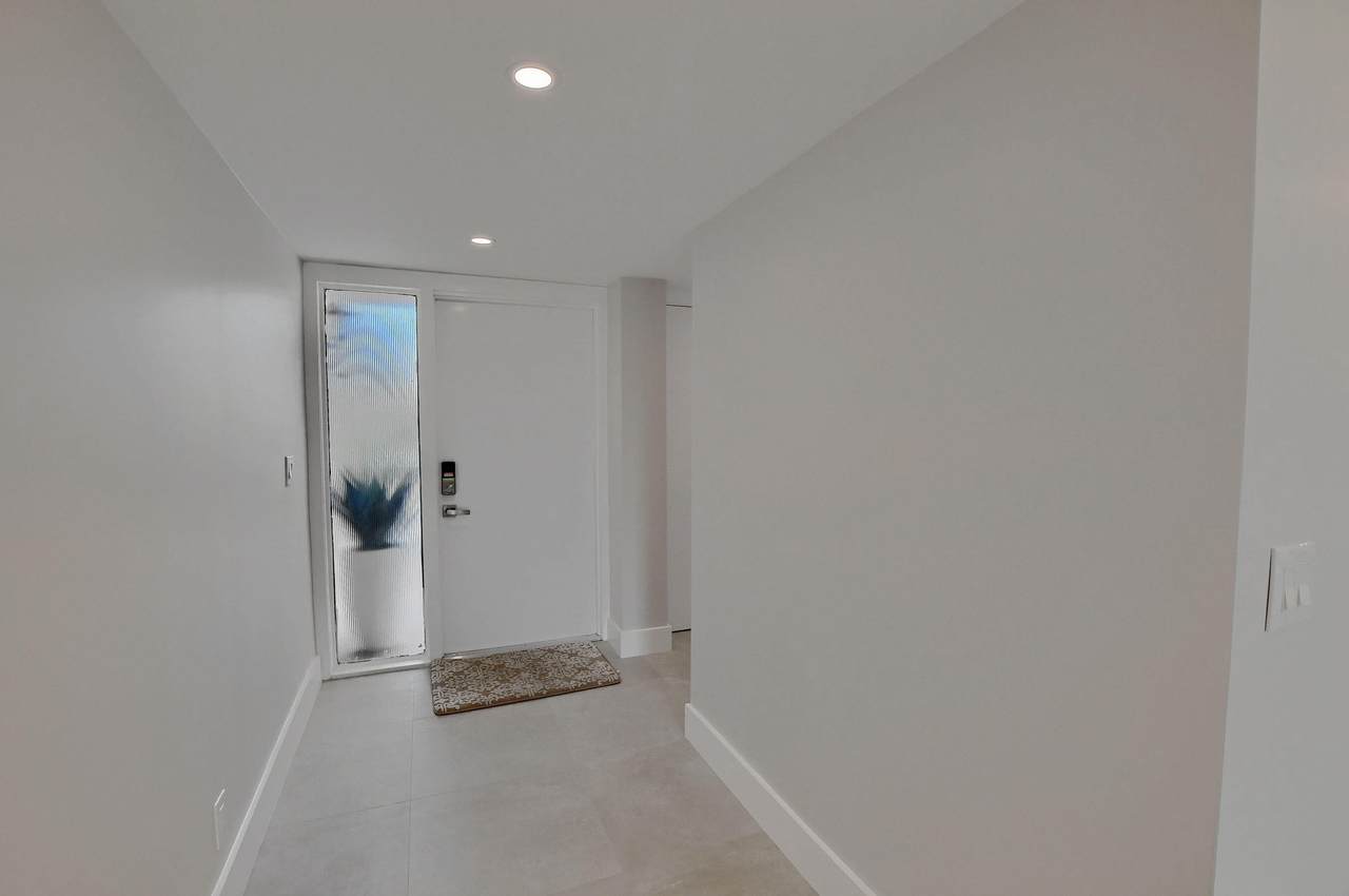 2807 Bridgewood Drive - Photo 1