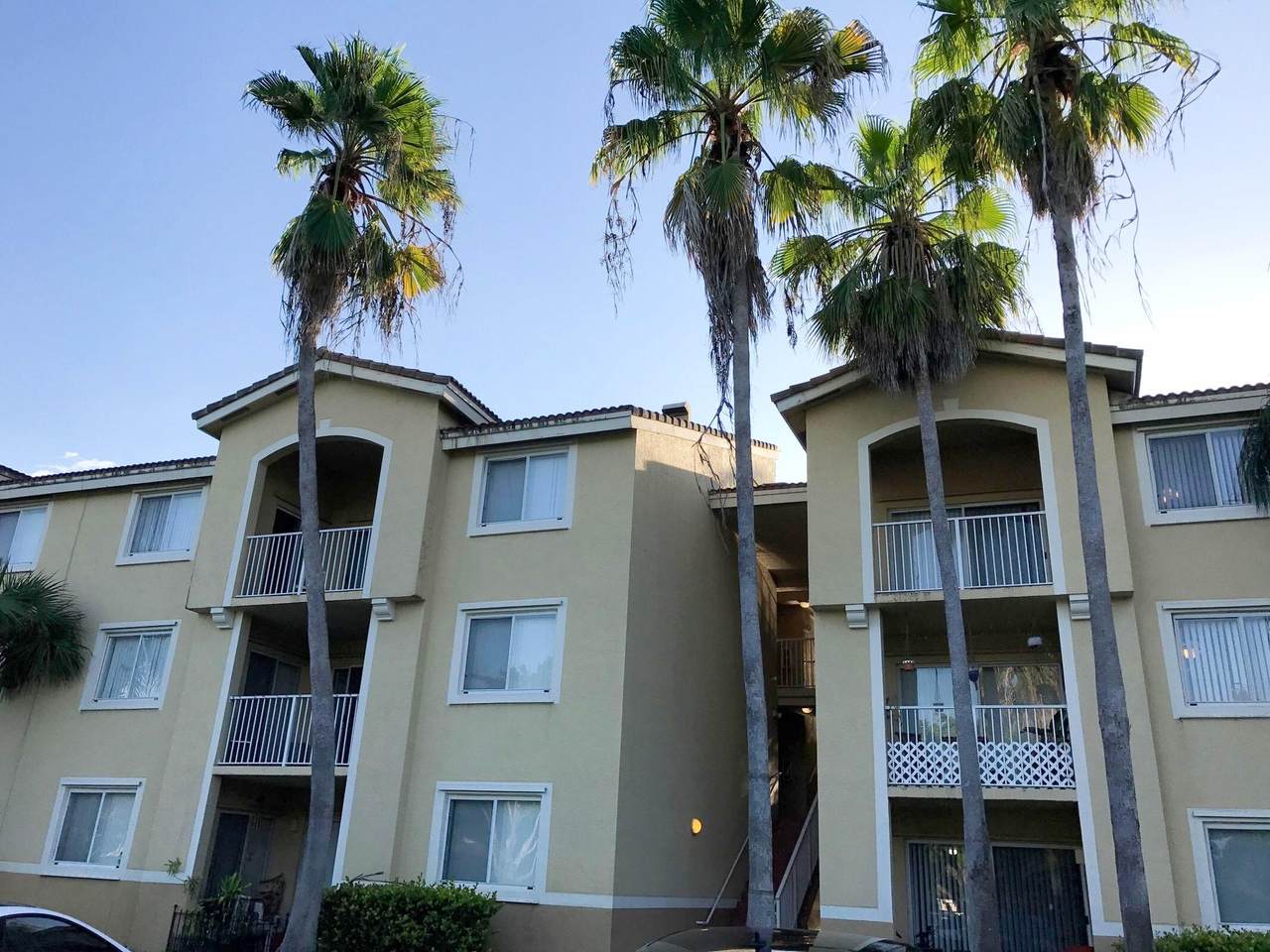 2600 University Drive - Photo 1