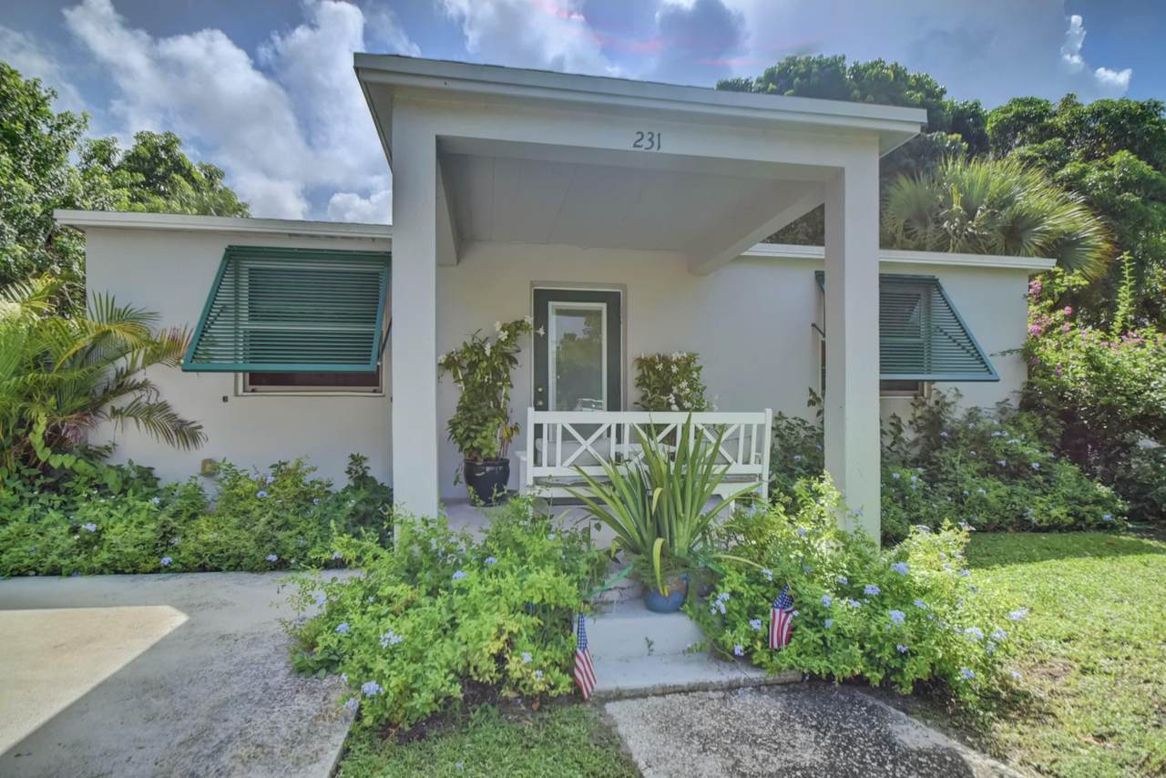 231 14th Avenue - Photo 1