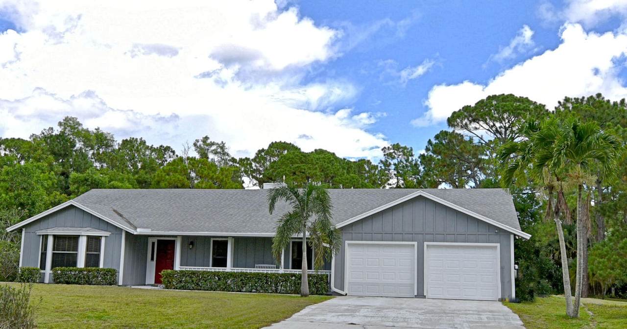 10735 157th Street - Photo 1