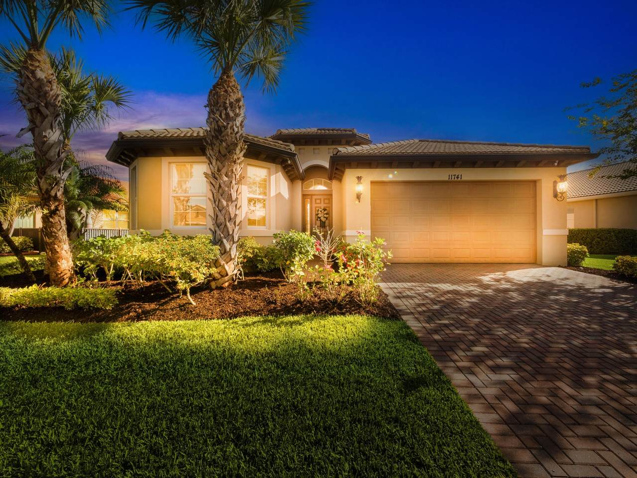 11741 Crestwood Circle - Photo 1