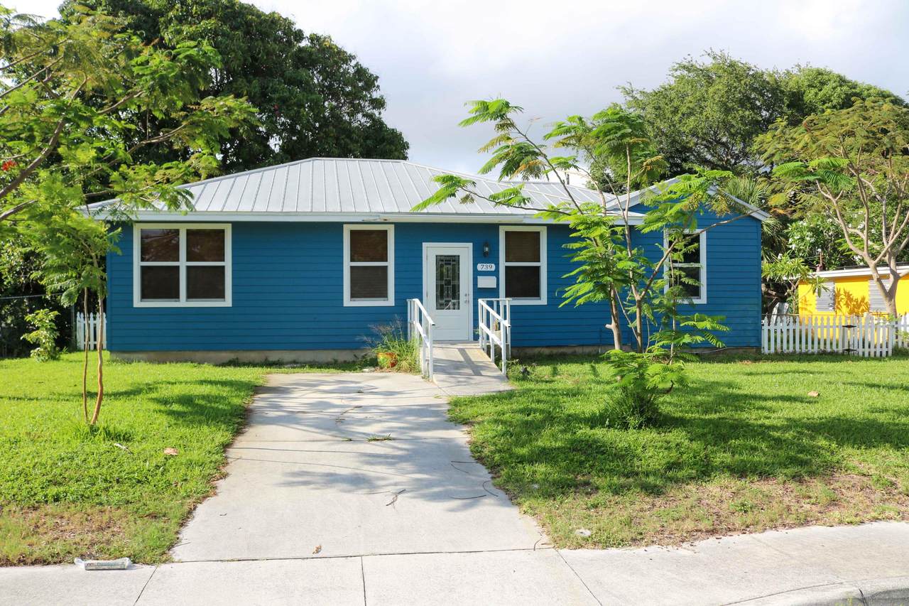 739 High Street - Photo 1