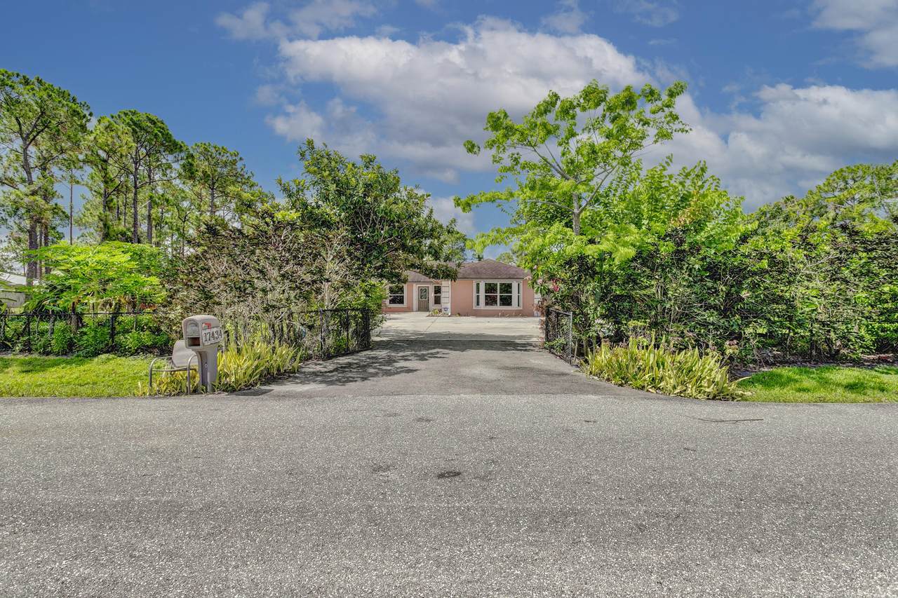 17434 89th Place - Photo 1