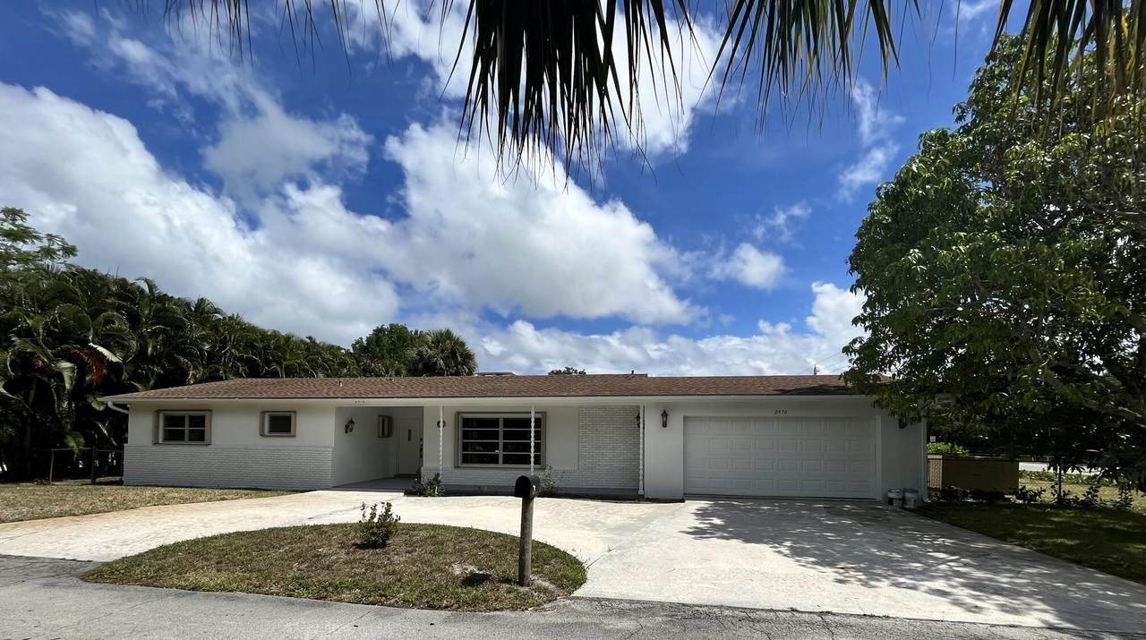 2476 Shore Drive - Photo 1