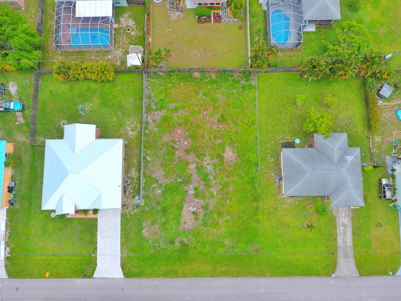 131 Carter Avenue - Photo 1