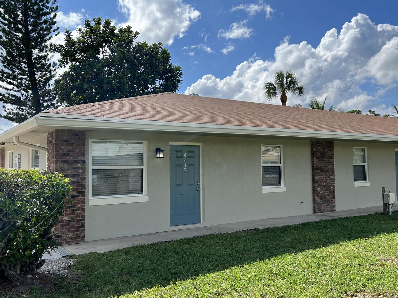 4317 Vermont Avenue - Photo 1