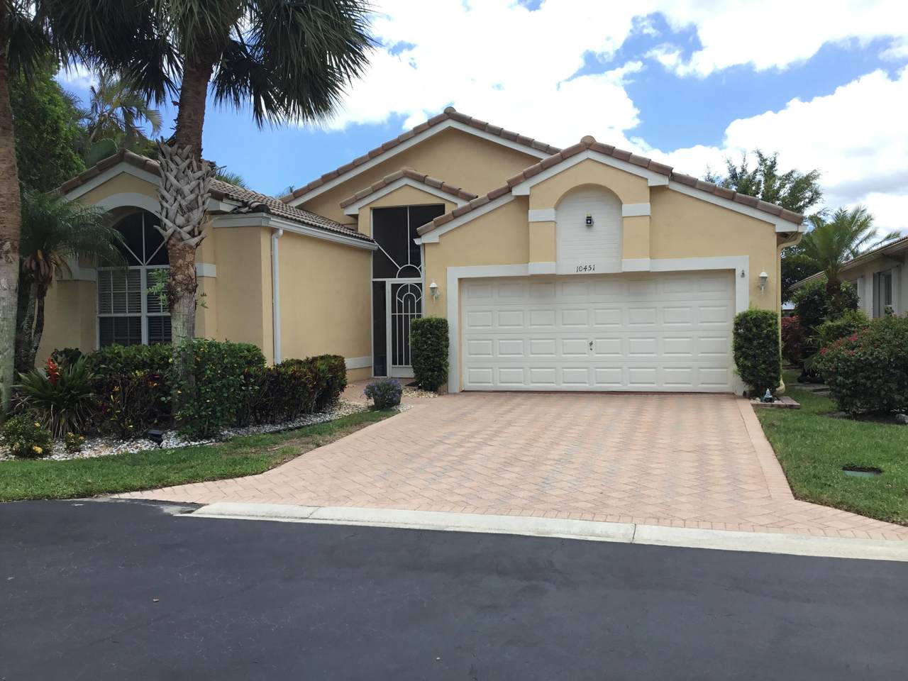 10451 Utopia Circle - Photo 1