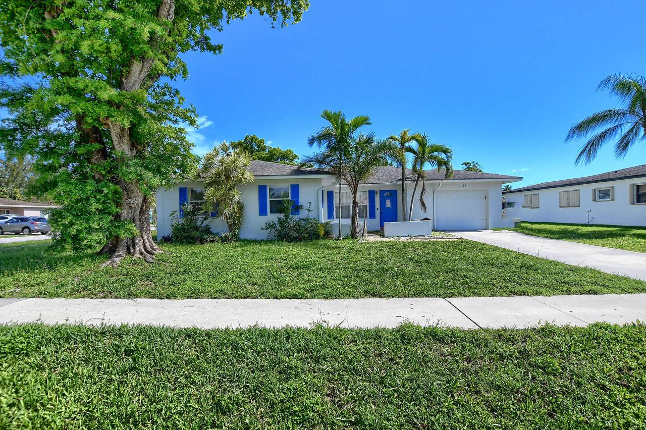11199 Median Street - Photo 1