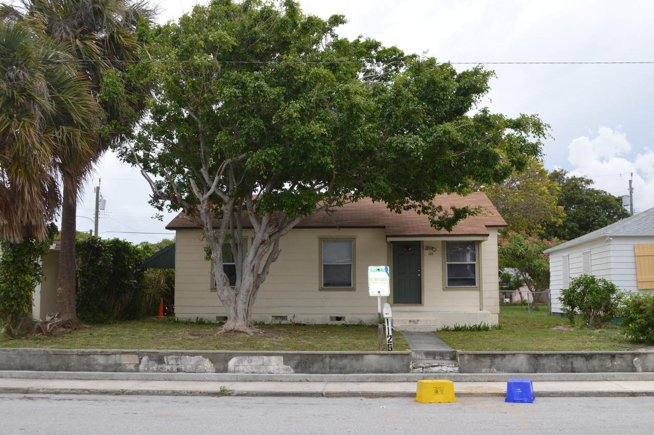 1125 M Street - Photo 1